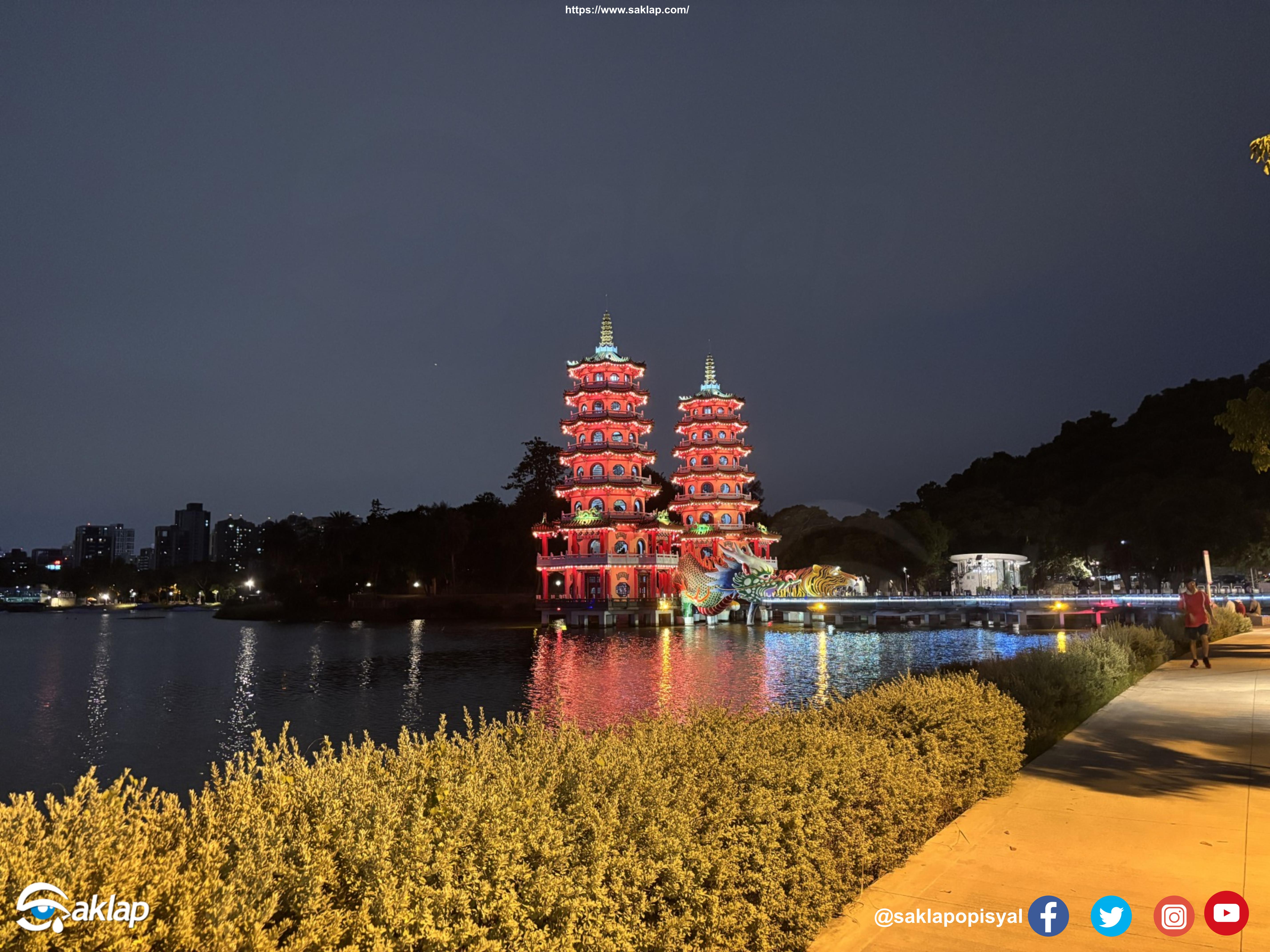 Dragon and Tiger Pagodas in Kaohsiung, Taiwan