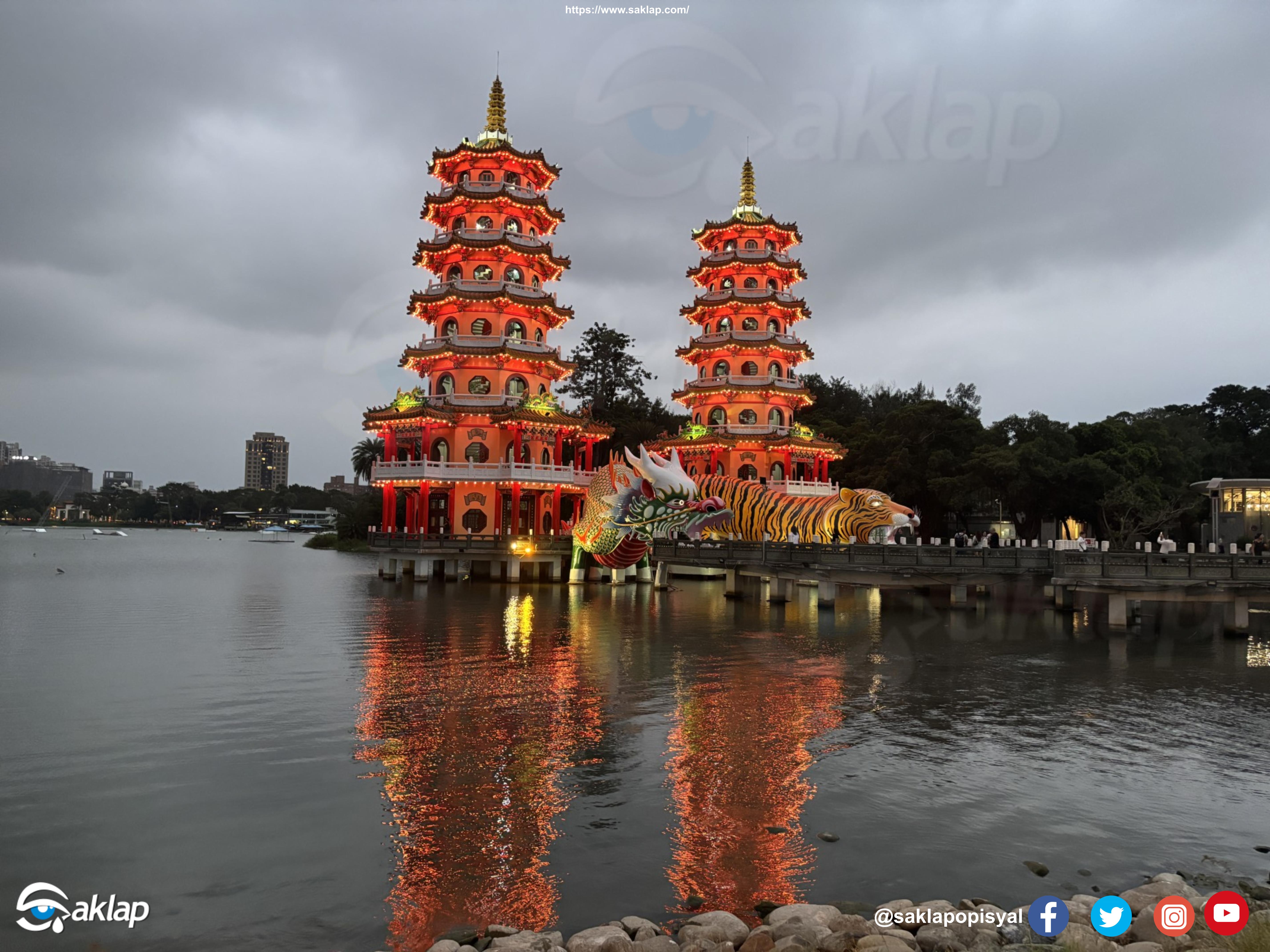 Dragon and Tiger Pagodas in Kaohsiung, Taiwan